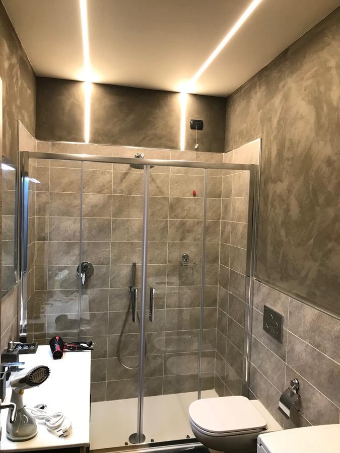 Sforza Apartment Near Duomo Милано Екстериор снимка