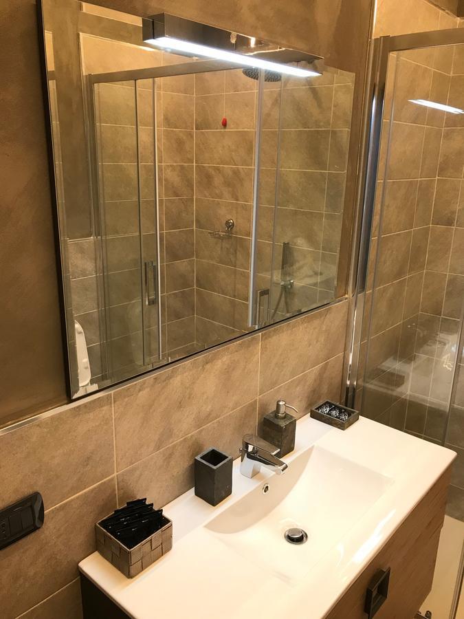 Sforza Apartment Near Duomo Милано Стая снимка