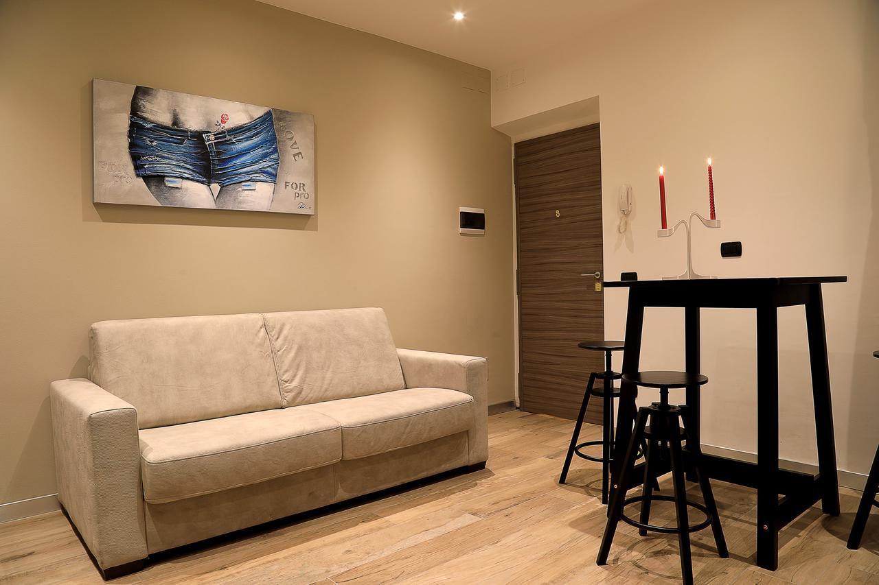 Sforza Apartment Near Duomo Милано Екстериор снимка